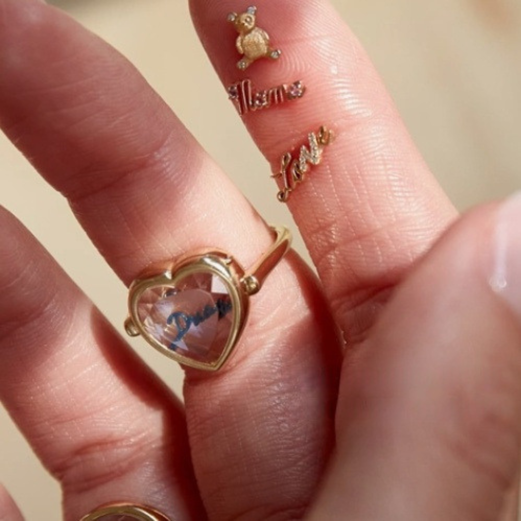 Adorne Amulet