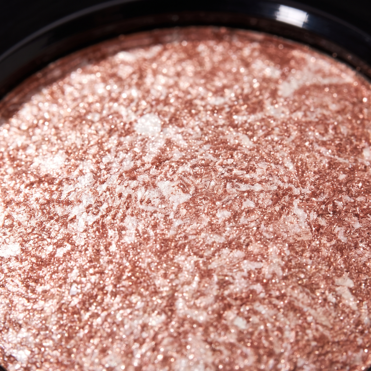 ChromaTap Multichrome Eyeshadow